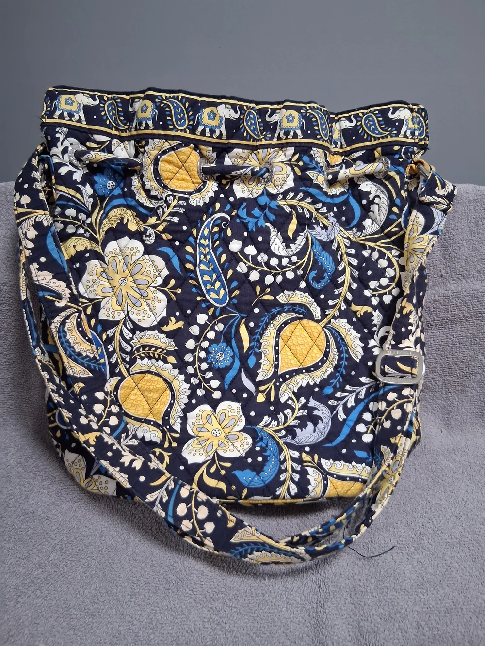 Vera Bradley Ellie Blue & Yellow Elephant Drawstring Crossbody Bag flap pockets - Picture 7 of 11